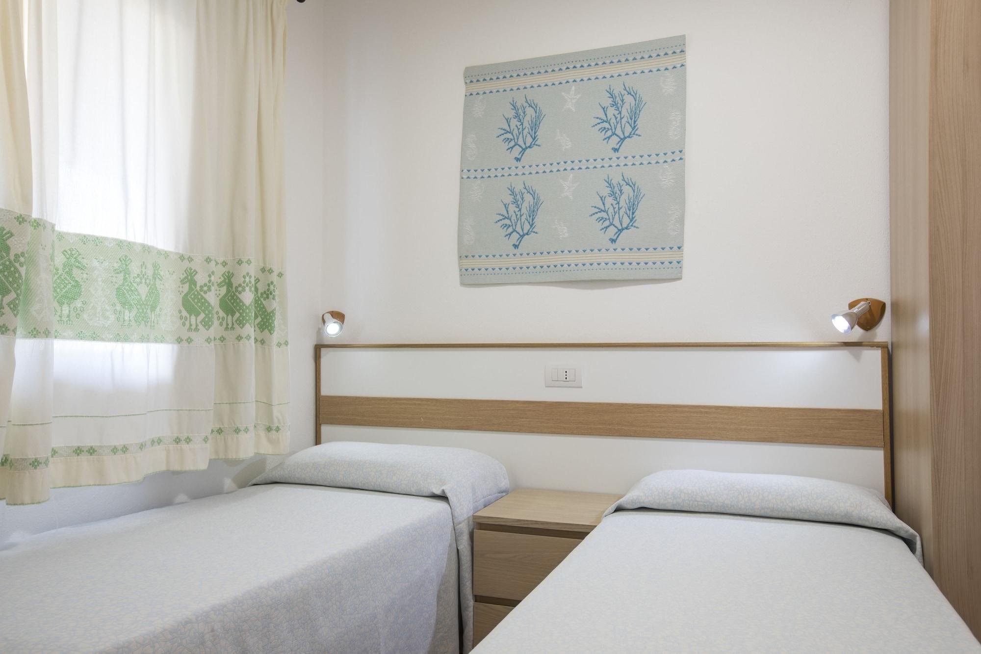 Cormoran Aparthotel 4*